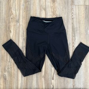 Victoria’s Secret SPORT knockout leggings